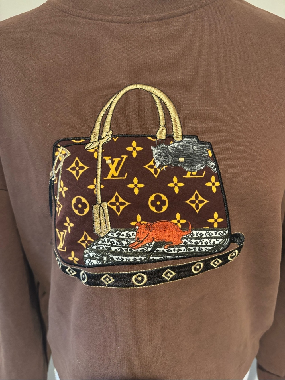 Brown Sweatshirt with Handbag Graphic - Picture 2 of 3